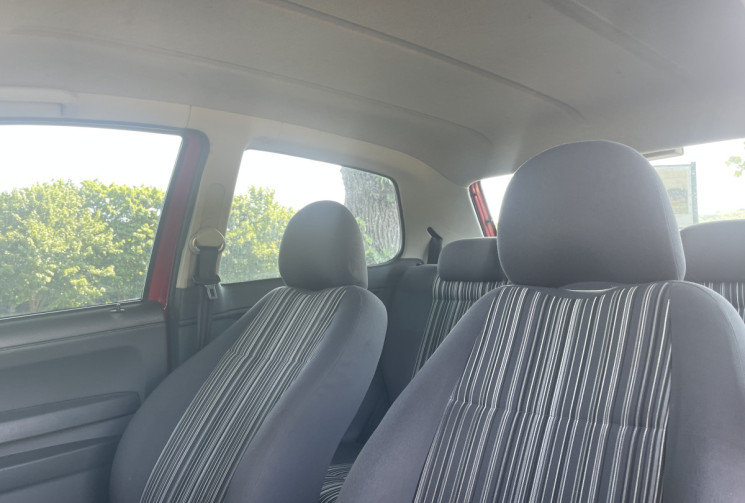 Volkswagen FOX 1.2I 54cv TREND / IDEAL JEUNE PERMIS / ATTELAGE / ROULE TOUS LES JOURS