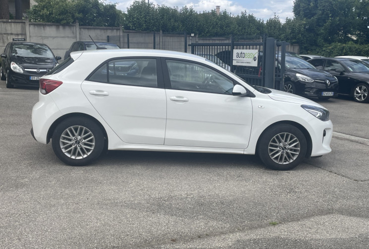 Kia RIO 1.2 / 85 CH / MOTION