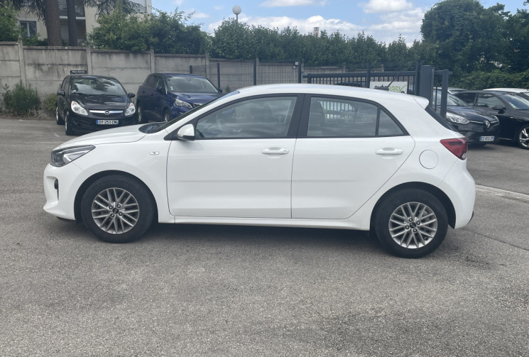 Kia RIO 1.2 / 85 CH / MOTION
