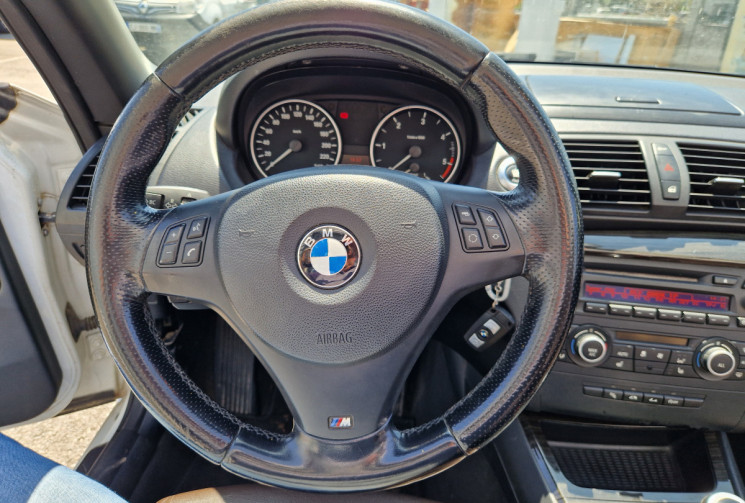 BMW Série 1  Cabriolet 118d 143ch CONFORT