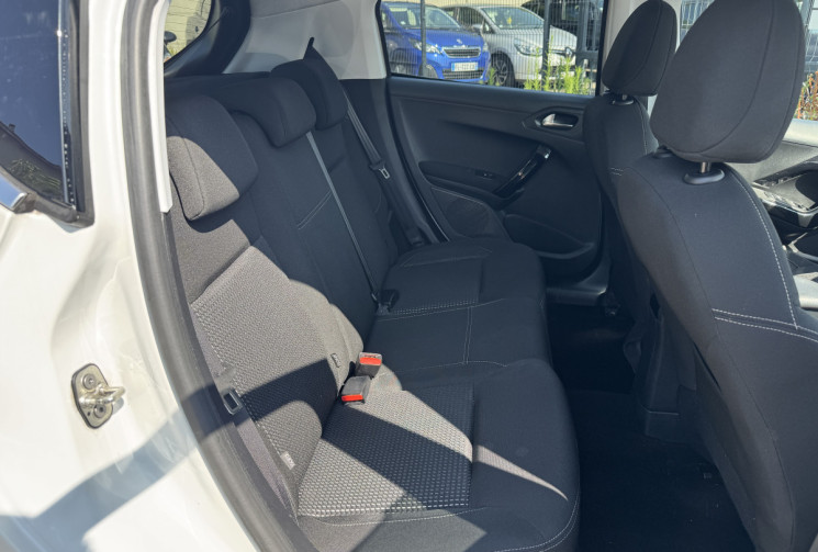Peugeot 208 1.5 BlueHDi 100 ch / Allure