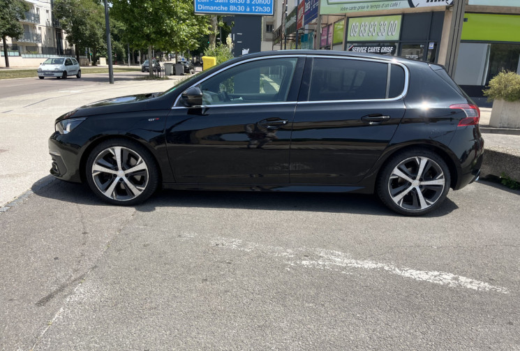 Peugeot 308 Phase II GT 2.0 S&S 177 cv Boîte auto