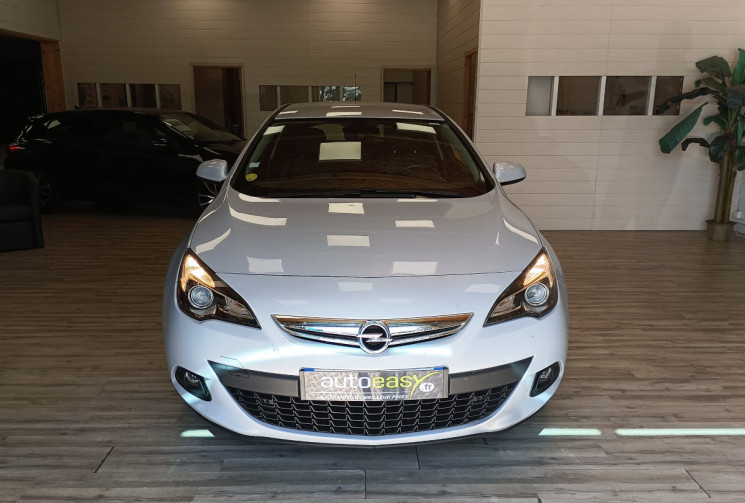 Opel Astra J GTC 2.0 CDTI FAP 16V S&S 165 cv