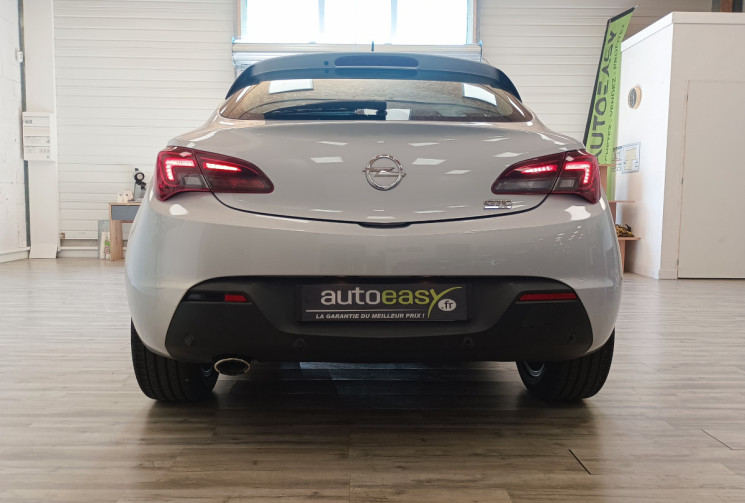 Opel Astra J GTC 2.0 CDTI FAP 16V S&S 165 cv