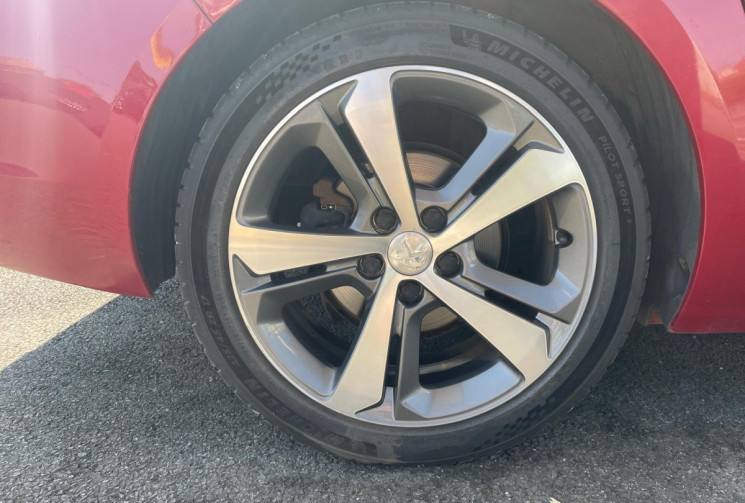Peugeot 308 SW  1.6 HDI 115 GT LINE 8V TURBO.