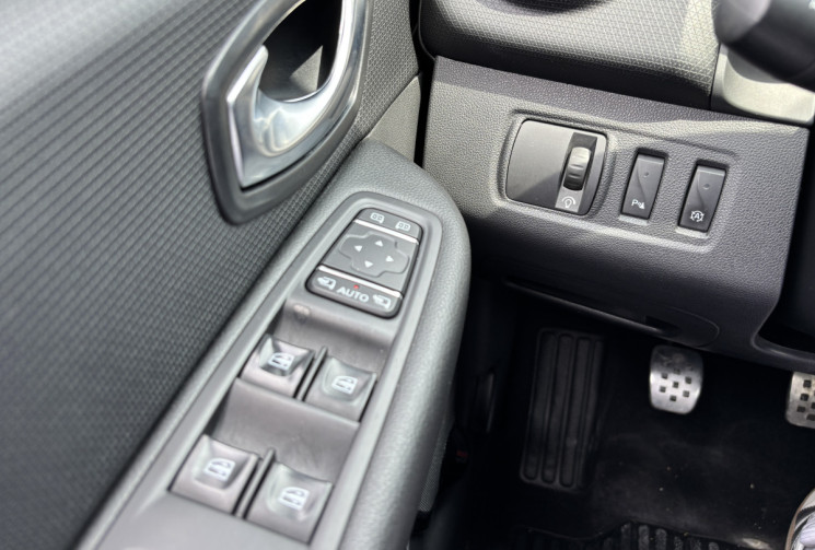 Renault Clio IV 1.2 ENERGY INTENS TCE 120 Ch Gt Line