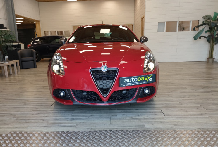 Alfa Romeo GIULIETTA 1.4 TB MultiAir 150ch Lusso Stop&Start Pack Veloce 1ERE MAIN 