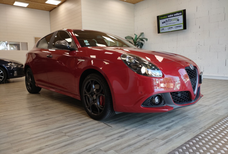 Alfa Romeo GIULIETTA 1.4 TB MultiAir 150ch Lusso Stop&Start Pack Veloce 1ERE MAIN 