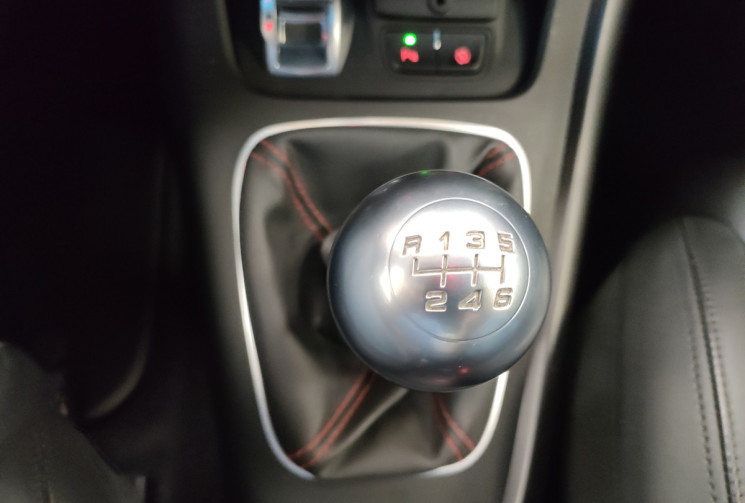 Alfa Romeo GIULIETTA 1.4 TB MultiAir 150ch Lusso Stop&Start Pack Veloce 1ERE MAIN 