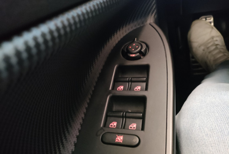 Alfa Romeo GIULIETTA 1.4 TB MultiAir 150ch Lusso Stop&Start Pack Veloce 1ERE MAIN 