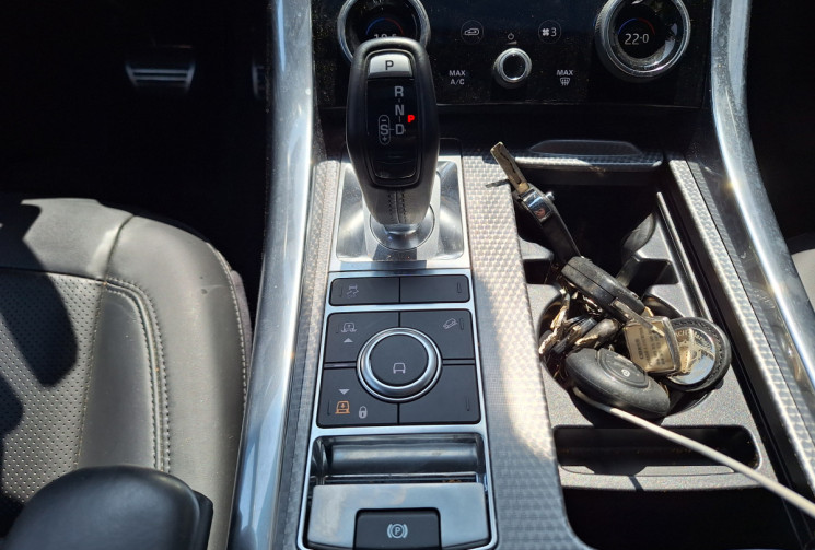 Land-Rover RANGE ROVER HSE SPORT DYNAMIC Sport II 3.0 TDV6 24V