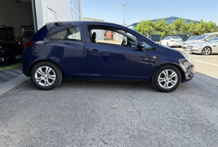 Opel Corsa Cosmo EcoFLEX 95 cv Phase 2 * 3 portes * Cuir complet 