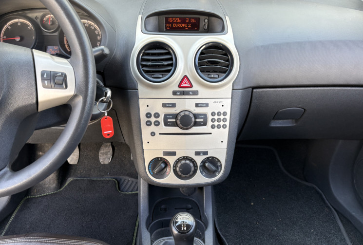 Opel Corsa Cosmo EcoFLEX 95 cv Phase 2 * 3 portes * Cuir complet 