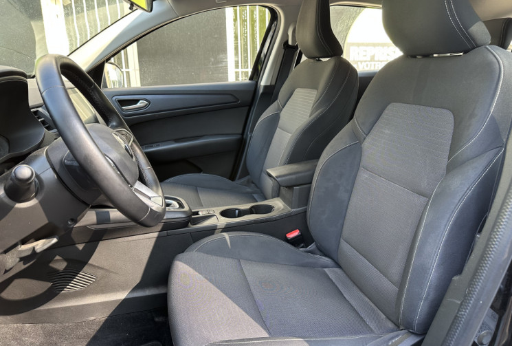 Renault Arkana E-TECH 1.6 GPF 145 HYBRID ZEN * ENTRETIEN RENAULT * ATTELAGE * GARANTIE 6 MOIS
