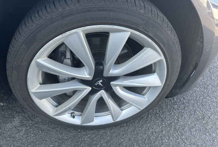 Tesla Model 3 Standard Range Plus 325 