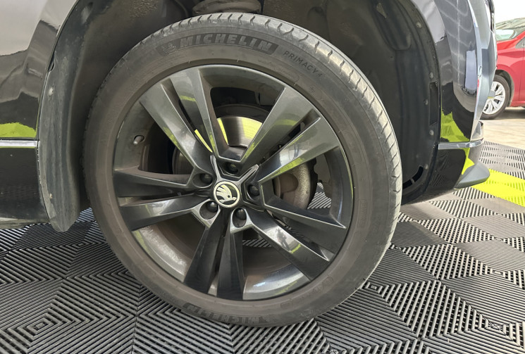 Skoda Karoq 1.5 TSI 150 ch SportLine – Élégance, sportivité et polyvalence