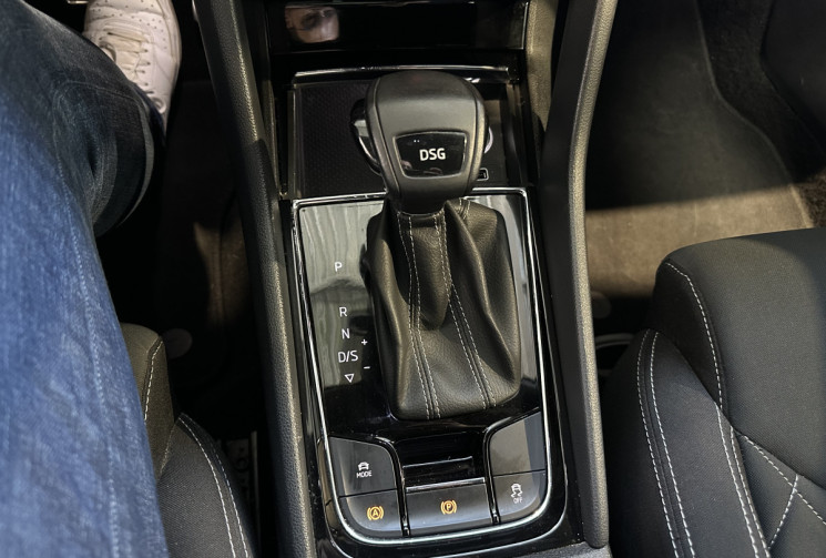 Skoda Karoq 1.5 TSI 150 ch SportLine – Élégance, sportivité et polyvalence