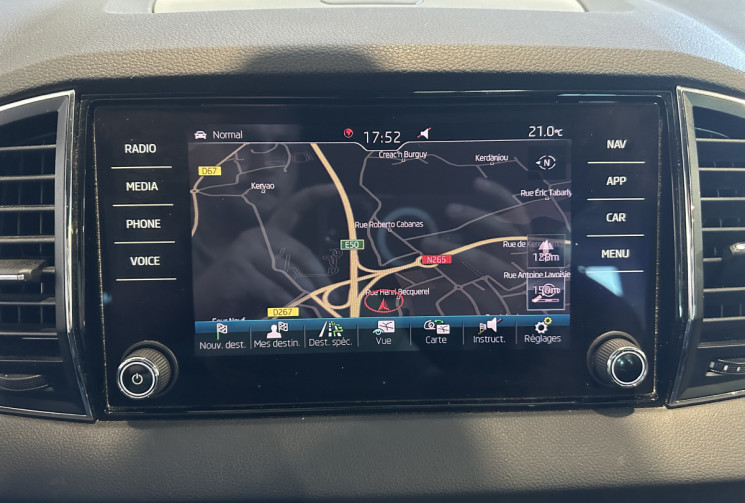 Skoda Karoq 1.5 TSI 150 ch SportLine – Élégance, sportivité et polyvalence
