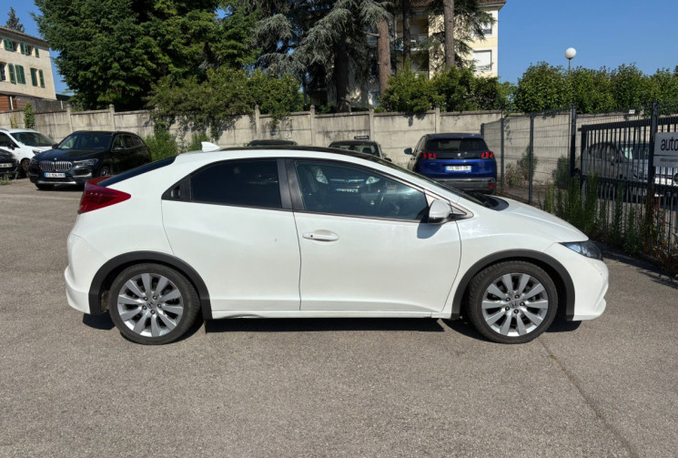 Honda Civic 1.8 i V-TEC/ 140 CH / EXCLUSIVE