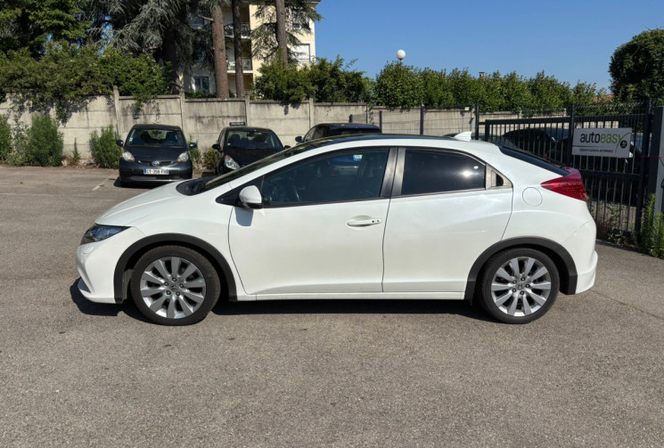 Honda Civic 1.8 i V-TEC/ 140 CH / EXCLUSIVE