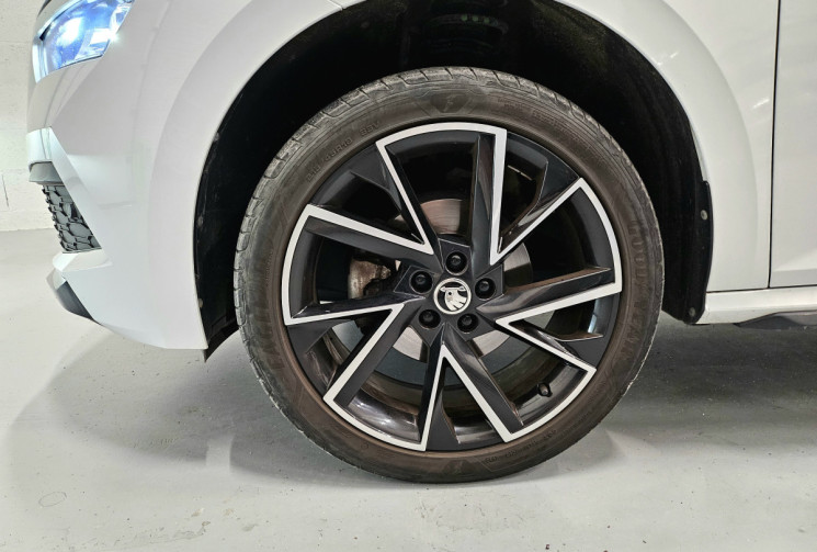 Skoda Kamiq monte carlo 1.5 TSI  DSG7 150 cv / toit pano / carplay / cockpit