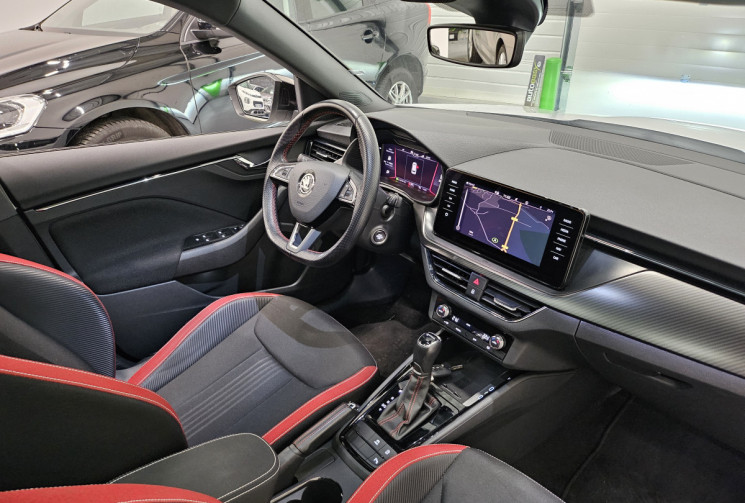 Skoda Kamiq monte carlo 1.5 TSI  DSG7 150 cv / toit pano / carplay / cockpit