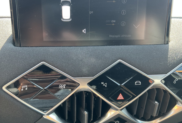 DS DS 3 Crossback PureTech 130ch  EAT 8 So Chic COURROIE OK