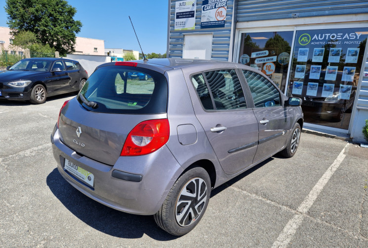 Renault Clio 1.5 DCI 70 CV 5 PORTES AUTHENTIQUE
