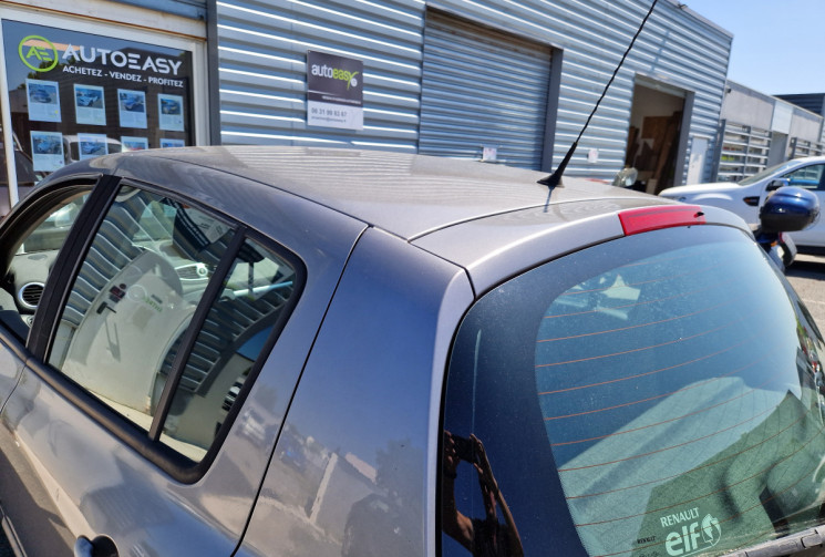 Renault Clio 1.5 DCI 70 CV 5 PORTES AUTHENTIQUE