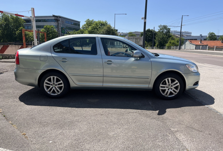 Skoda Octavia Berline Phase 2 1.6 TDI CR DSG7 105 cv Boîte auto