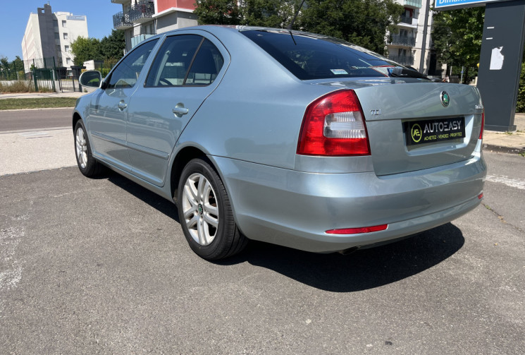 Skoda Octavia Berline Phase 2 1.6 TDI CR DSG7 105 cv Boîte auto