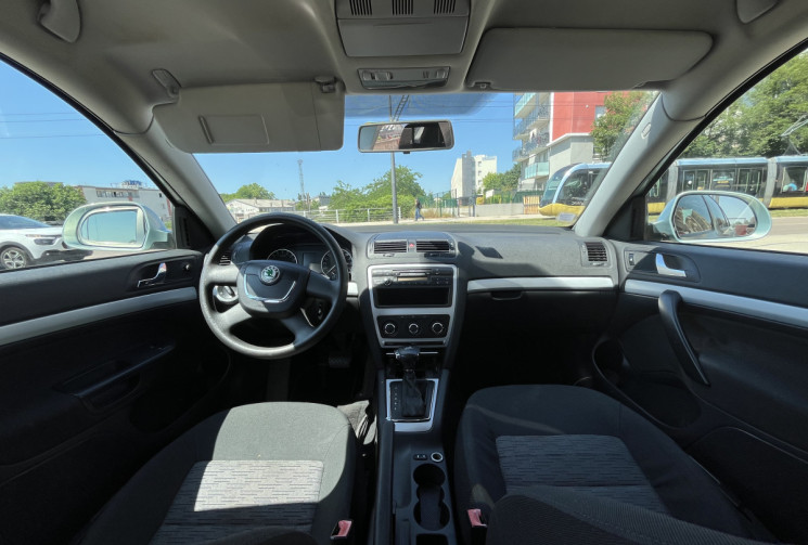 Skoda Octavia Berline Phase 2 1.6 TDI CR DSG7 105 cv Boîte auto