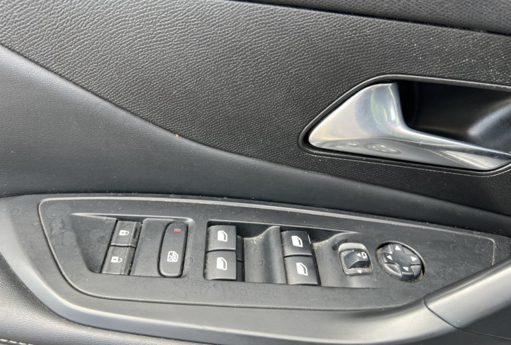 Peugeot 308 1.5 BlueHDi S&S 130CH ALLURE TVA RÉCUPÉRABLE