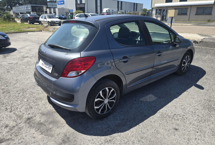 Peugeot 207 1.4 VTi 16V 95 cv 