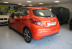 Peugeot 208 82 CV  ACTIVE + TOIT PANORAMIQUE +  CAMERA  64 000 KM !!!!