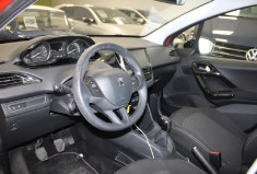 Peugeot 208 82 CV  ACTIVE + TOIT PANORAMIQUE +  CAMERA  64 000 KM !!!!