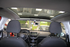 Peugeot 208 82 CV  ACTIVE + TOIT PANORAMIQUE +  CAMERA  64 000 KM !!!!