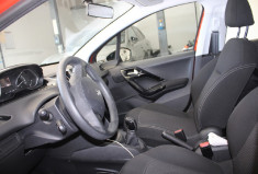 Peugeot 208 82 CV  ACTIVE + TOIT PANORAMIQUE +  CAMERA  64 000 KM !!!!