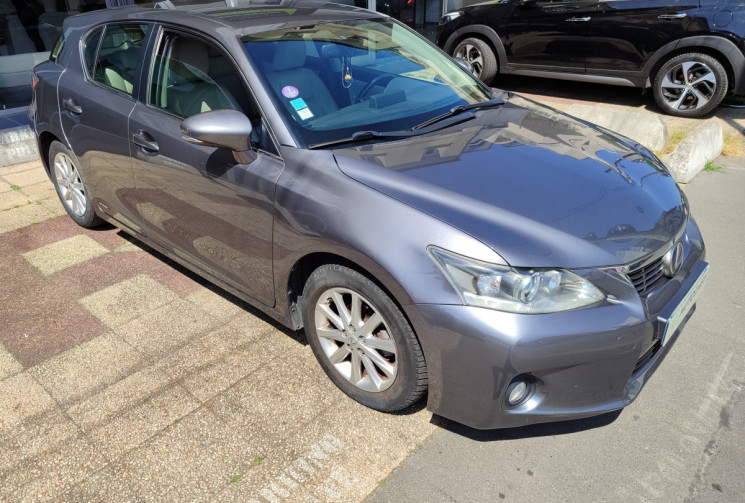 Lexus CT 200h 1.8 VVT-i 136 ch Sensation hybride