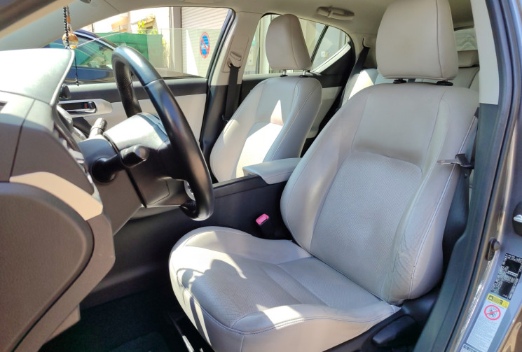 Lexus CT 200h 1.8 VVT-i 136 ch Sensation hybride