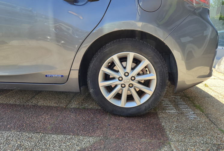 Lexus CT 200h 1.8 VVT-i 136 ch Sensation hybride