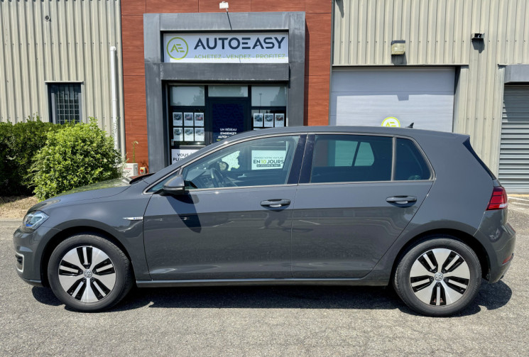 Volkswagen Golf E-Golf 136/ CARPLAY