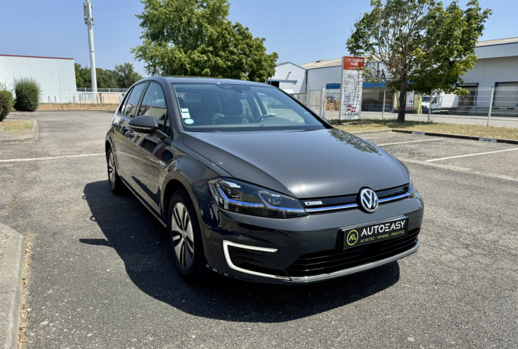 Volkswagen Golf E-Golf 136/ CARPLAY