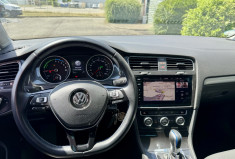 Volkswagen Golf E-Golf 136/ CARPLAY