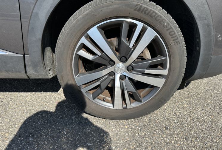 Peugeot 5008 1.5 BlueHDi 130 ch Allure Pack EAT8 / Entretien intégral / Première main / 7 Places