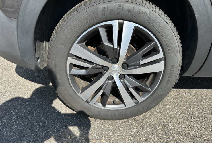 Peugeot 5008 1.5 BlueHDi 130 ch Allure Pack EAT8 / Entretien intégral / Première main / 7 Places