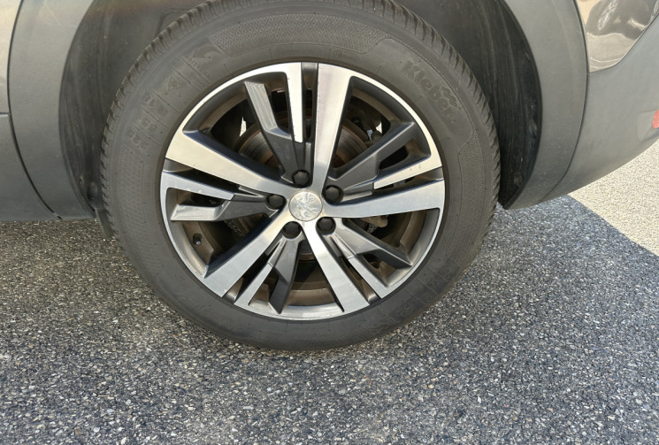 Peugeot 5008 1.5 BlueHDi 130 ch Allure Pack EAT8 / Entretien intégral / Première main / 7 Places