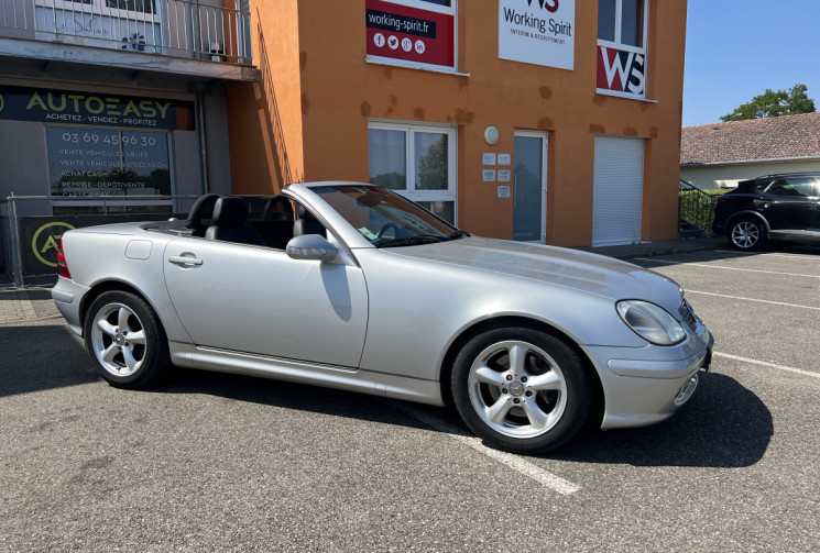 Mercedes SLK 320 V6  218 CH 