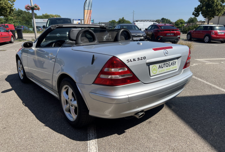 Mercedes SLK 320 V6  218 CH 