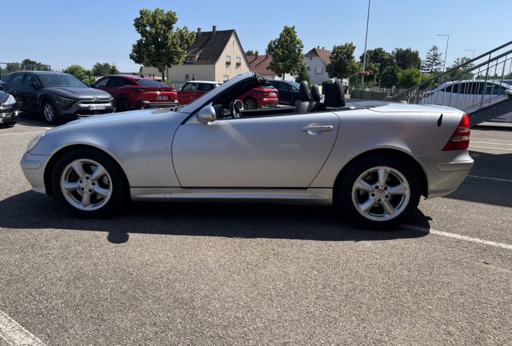 Mercedes SLK 320 V6  218 CH 